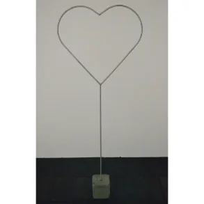 Varmgalvaniseret�hjerte i sten 120 cm